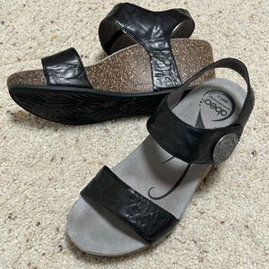 ABEO Una black leather sandals size 7.5